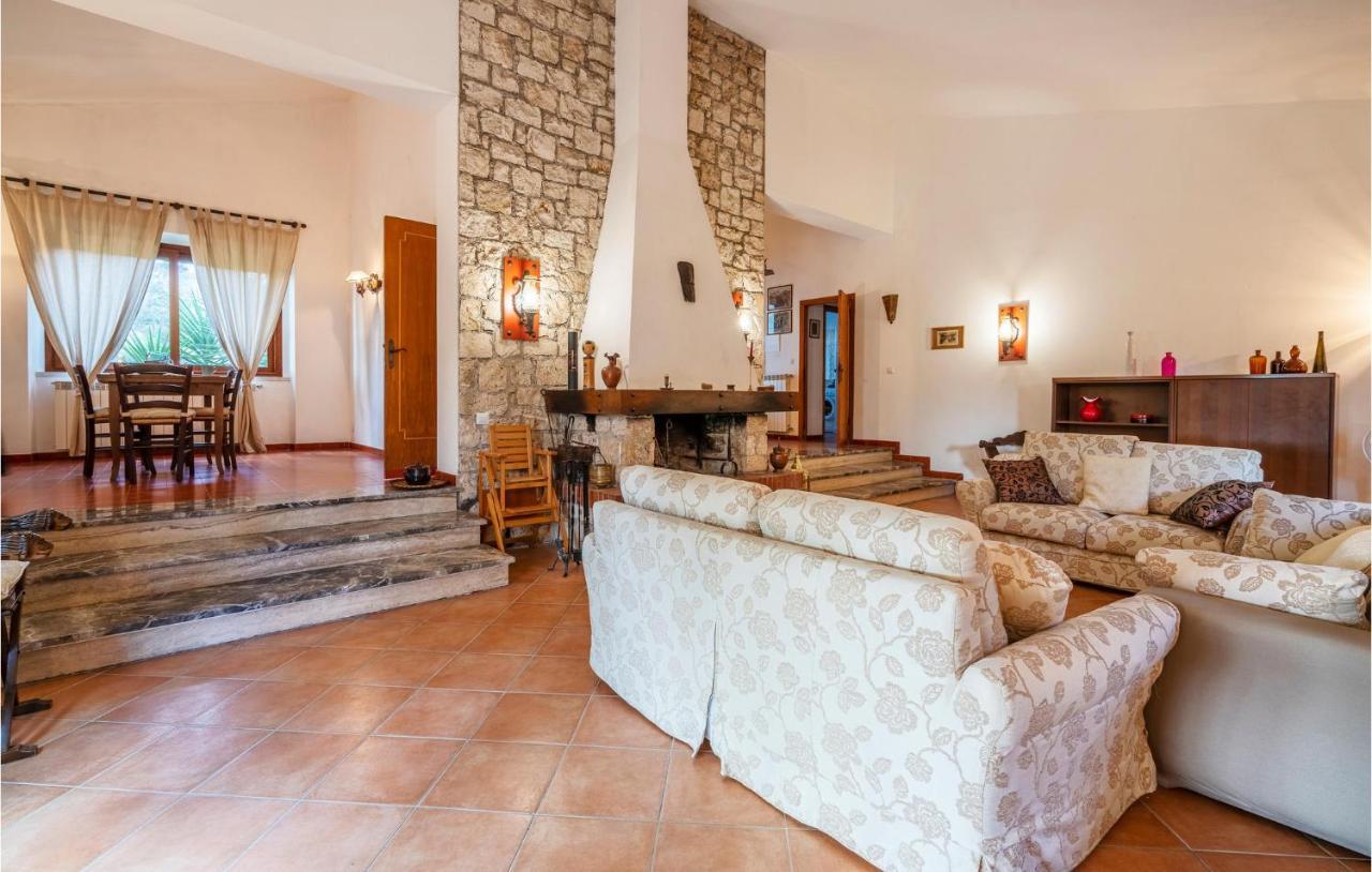 Amazing Home In Saturnia With Wifi Bagian luar foto